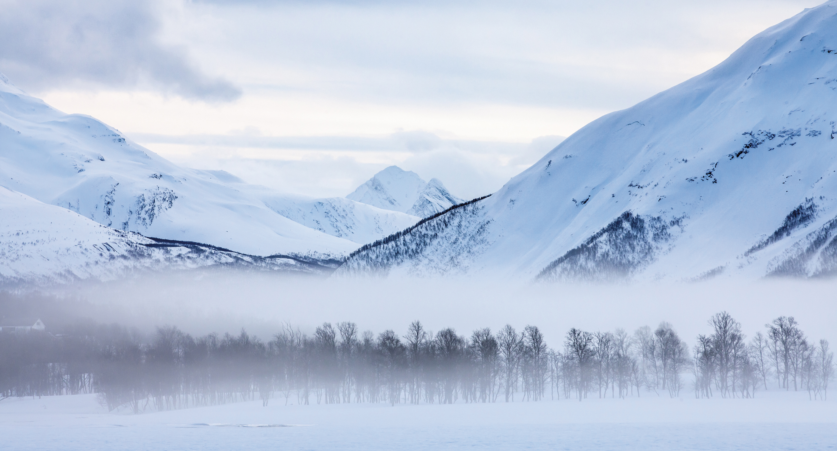 Panoramablick auf die Lyngen-Alpen 